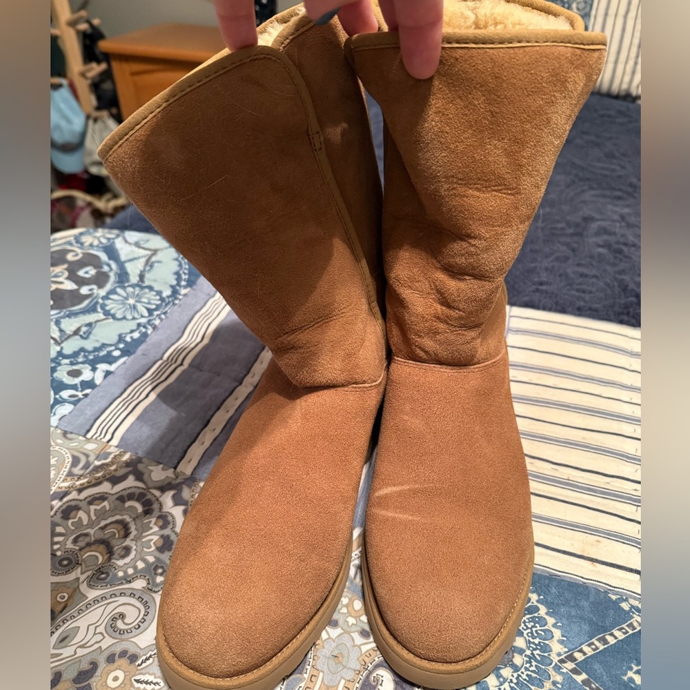 UGG short boots. Wedge heel. Size 10. Traditional UGG tan color.